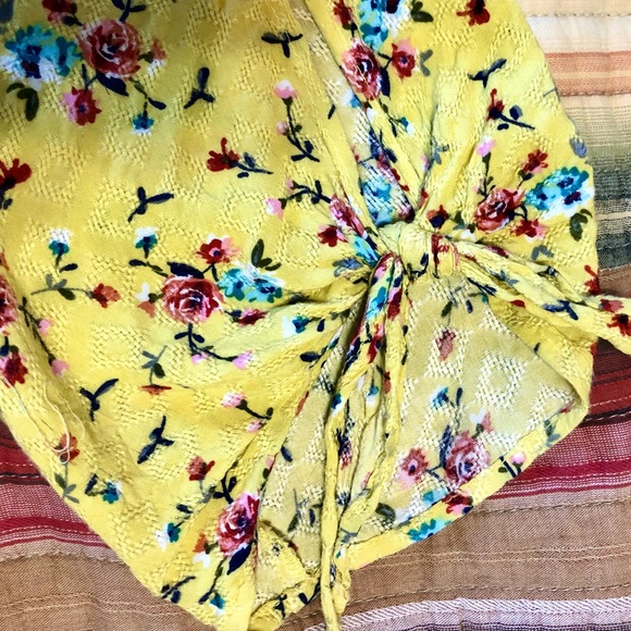 Papermoon SP Yellow Off the Shoulder Top Small Petite copy - Picture 5 of 14